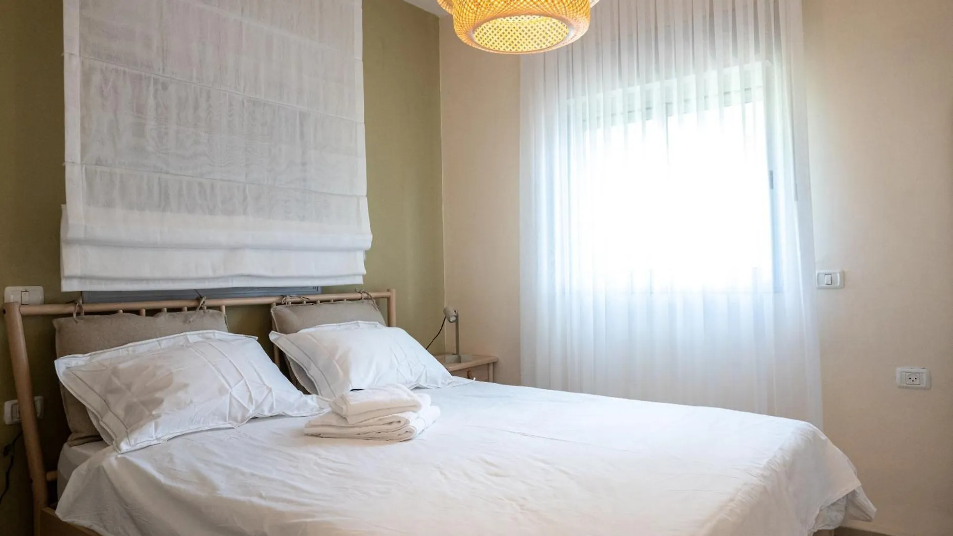 Eshkol Housing Haifa-Disraeli Urban & Business Boutique Apartments Complex  Hayfa