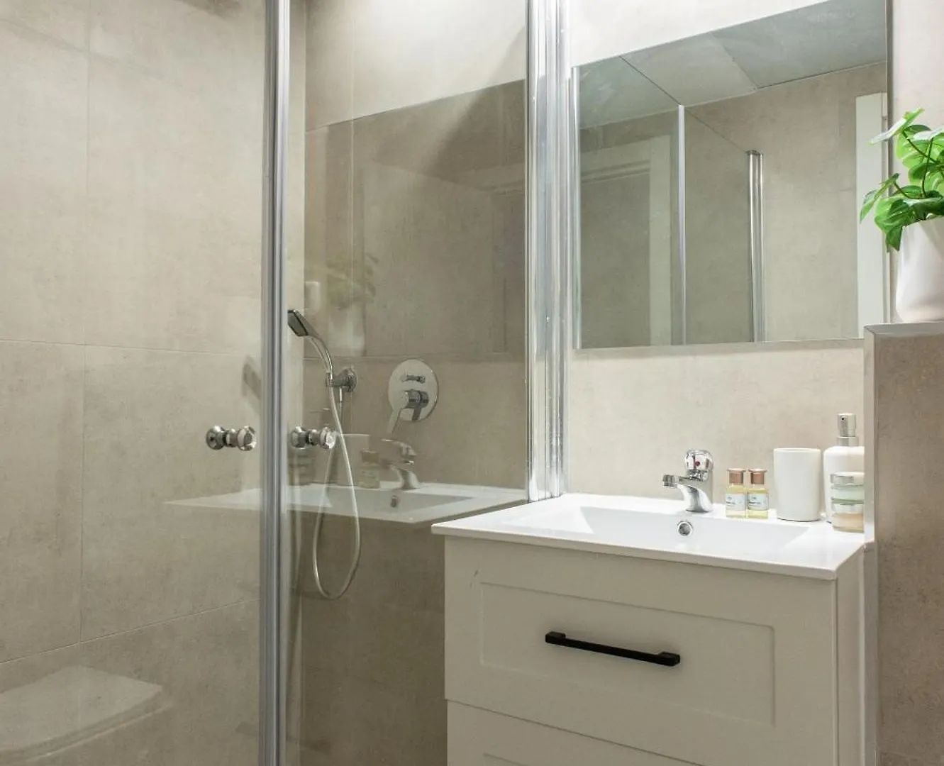 Eshkol Housing Haifa-Disraeli Urban & Business Boutique Apartments Complex İsrail